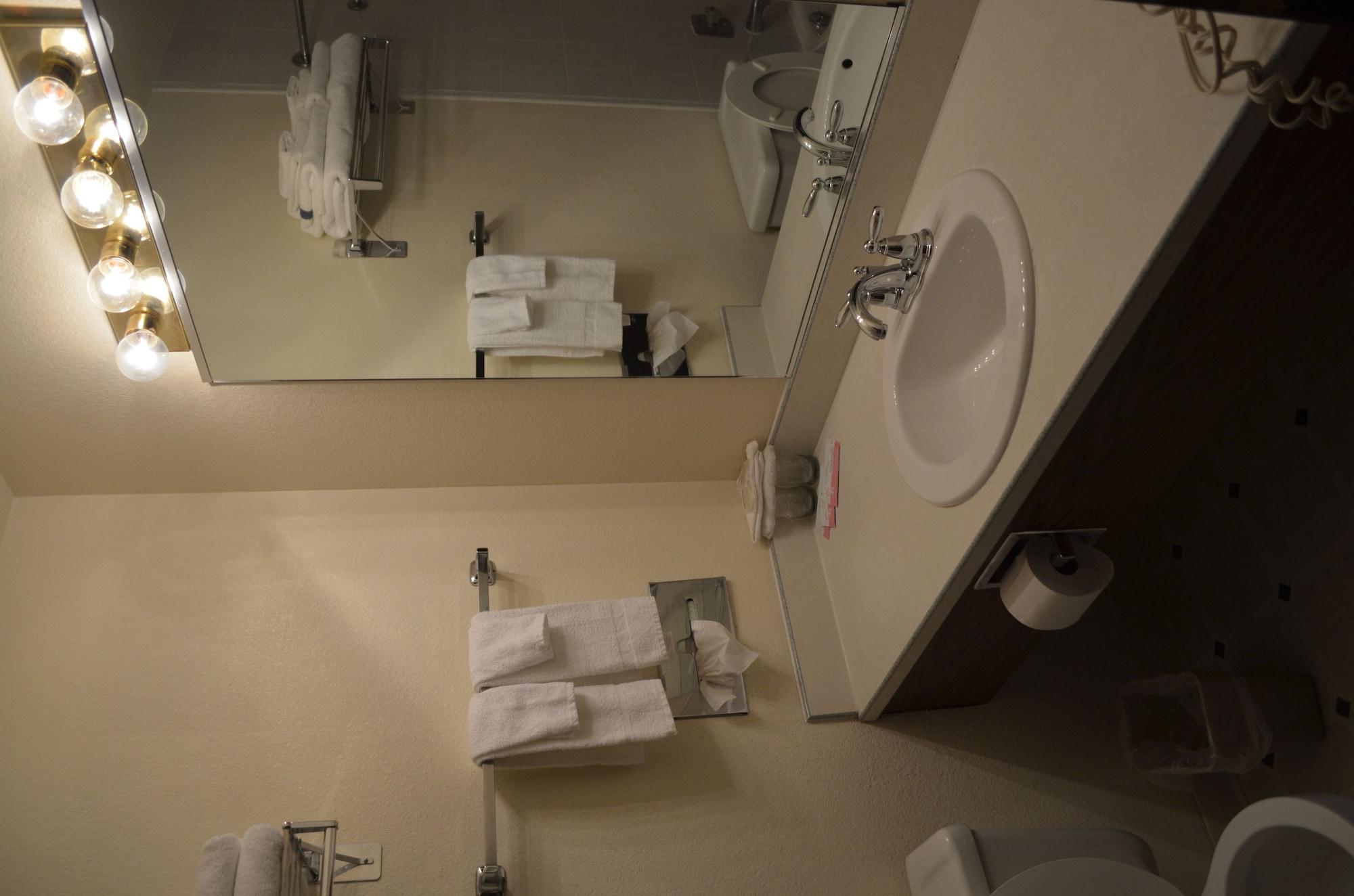 Nampa Inn & Suites Ngoại thất bức ảnh